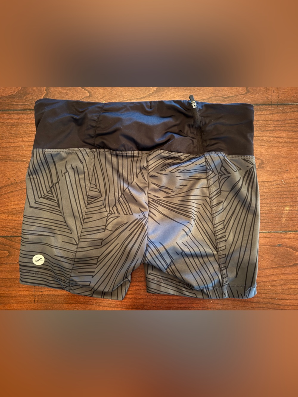 Zoot Black & Gray Performance Running  Shorts - Picture 2 of 3